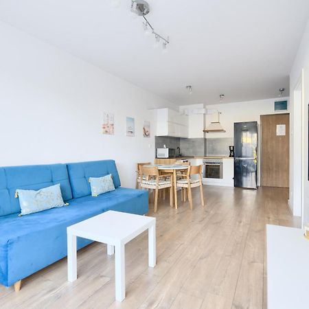 Apartamentyprzymorzu Baltycki Z Miejscem Postojowym I Ogrodkiem Kołobrzeg Esterno foto