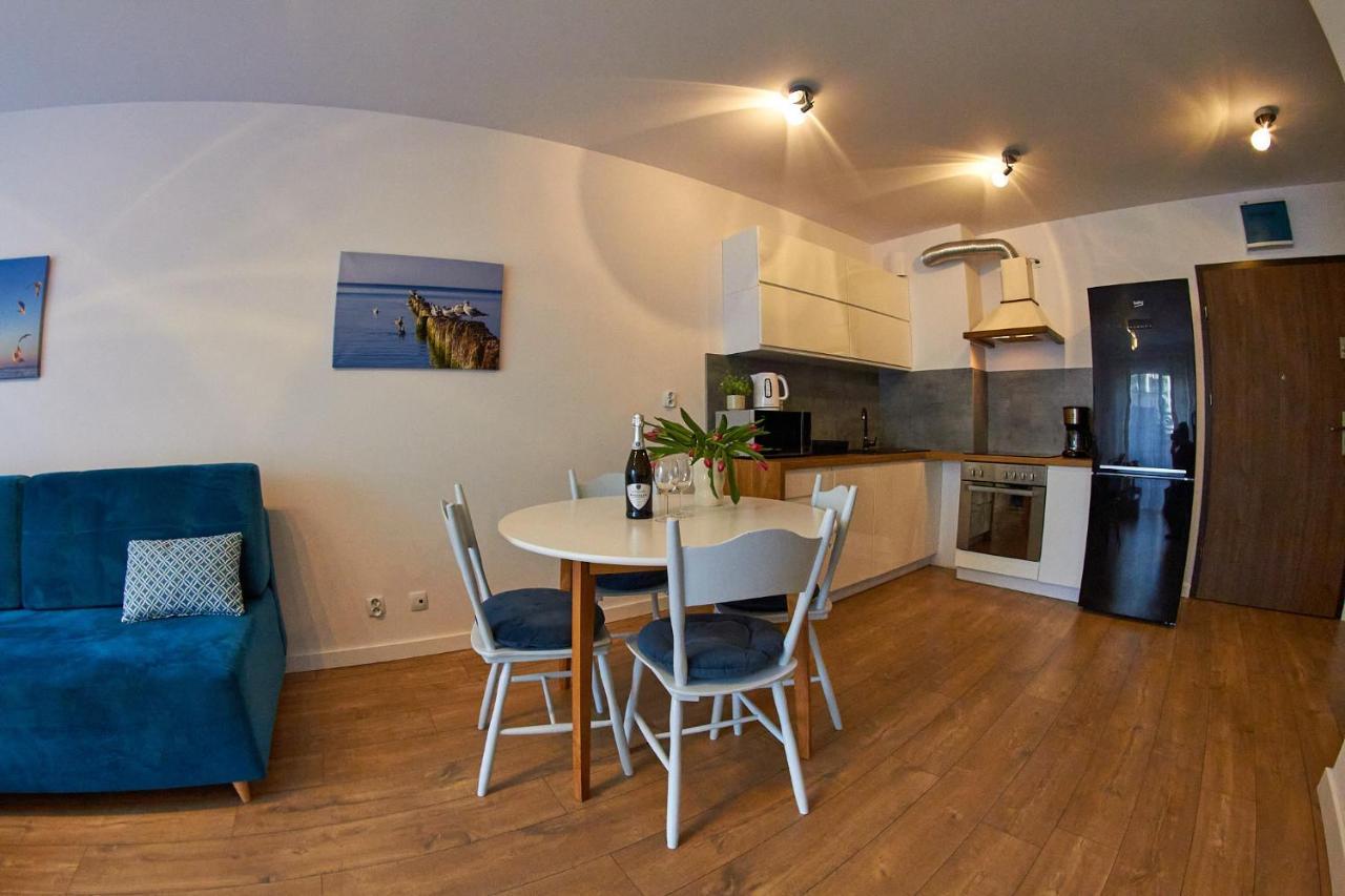 Apartamentyprzymorzu Baltycki Z Miejscem Postojowym I Ogrodkiem Kołobrzeg Esterno foto