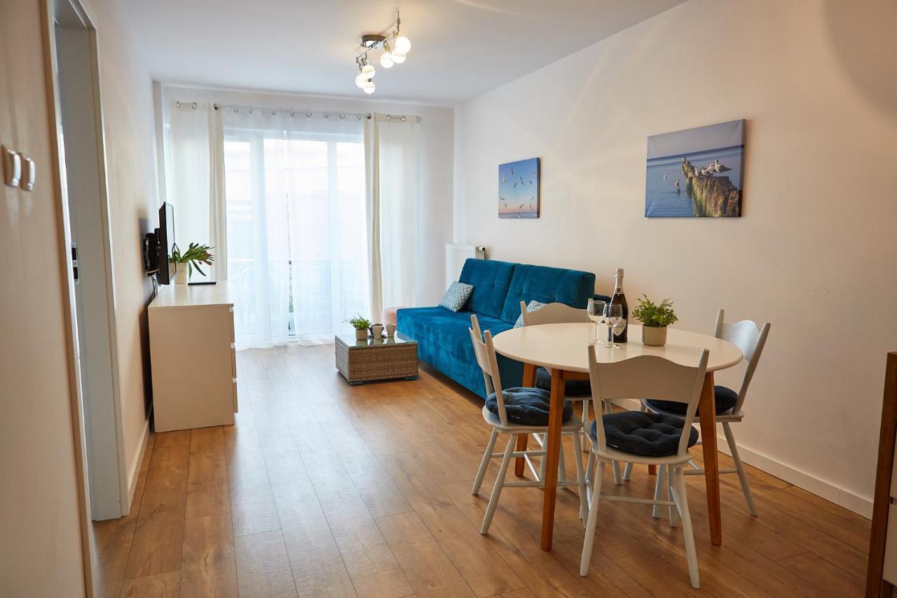 Apartamentyprzymorzu Baltycki Z Miejscem Postojowym I Ogrodkiem Kołobrzeg Esterno foto