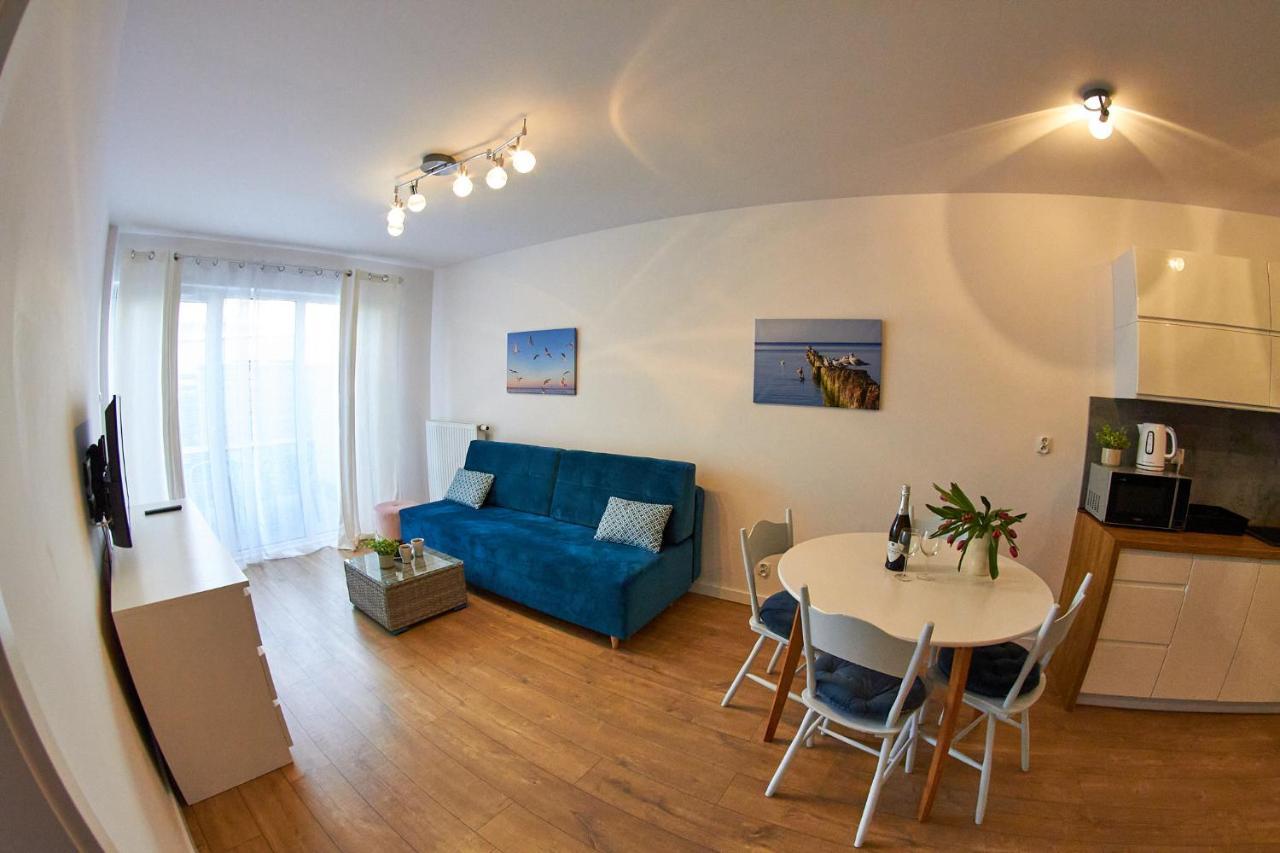 Apartamentyprzymorzu Baltycki Z Miejscem Postojowym I Ogrodkiem Kołobrzeg Esterno foto